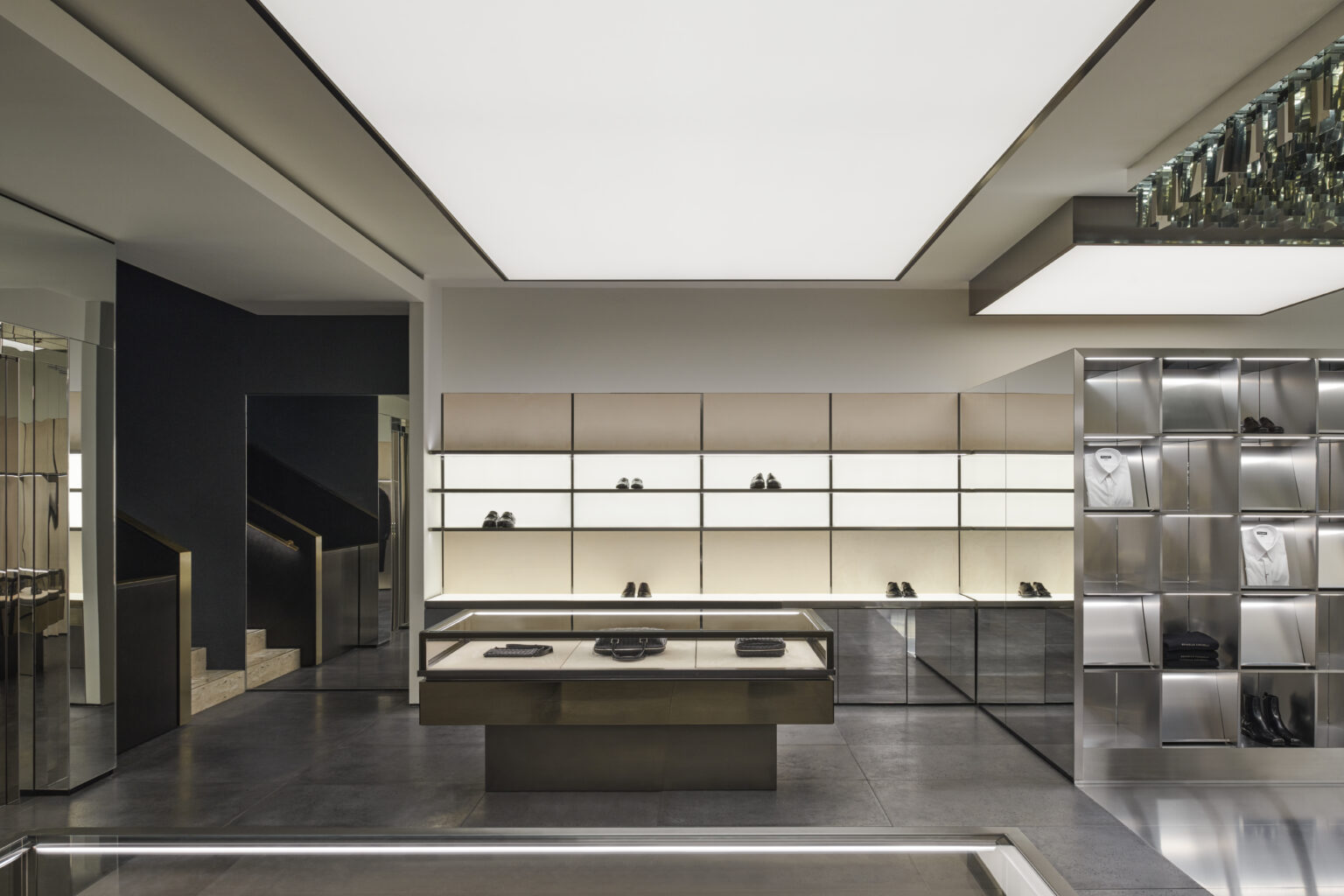 Base Blu Classic Man Varese - Studio Dini Cataldi
